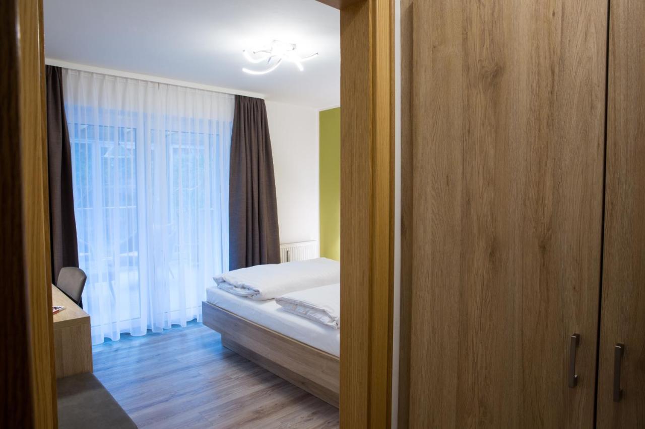 Gaestehaus Hotel Wilms Cologne Exterior photo